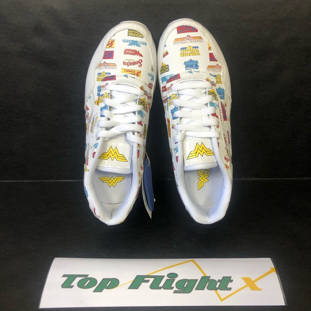 Reebok WMNS Wonder Woman x Classic Harman - Picture 8 of 14